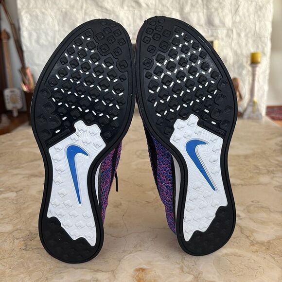 Nike Flyknit Ultra Light Unisex Racing/Running Shoes - Picture 10 of 14